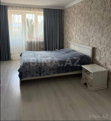 4 otaqlı Köhnə tikili, Bakmil m., Bakı