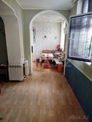 3 otaqlı Köhnə tikili, Gənclik m., Bakı