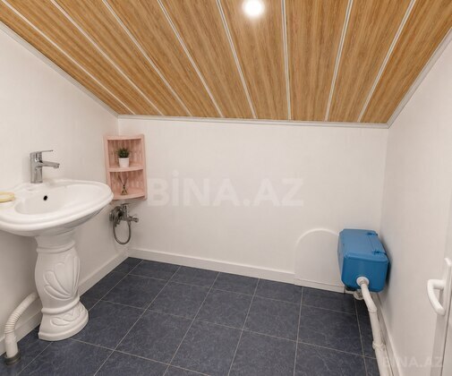 3 otaqlı Köhnə tikili, Nizami m., Bakı