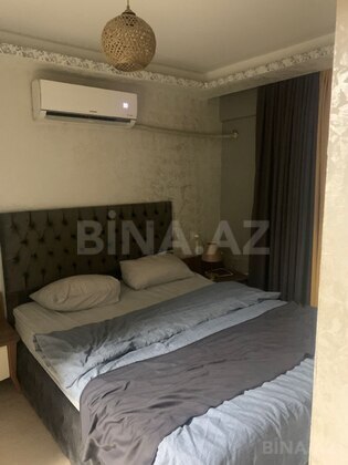 3 otaqlı Yeni tikili, İnşaatçılar m., Bakı