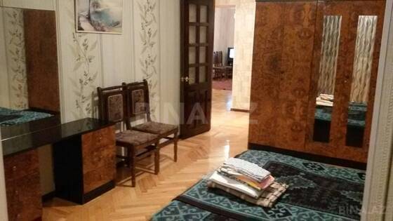 2 otaqlı Köhnə tikili, 28 May m., Bakı