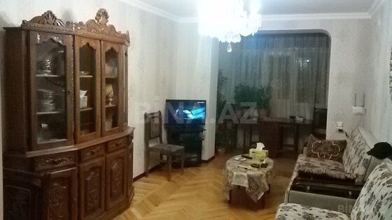 2 otaqlı Köhnə tikili, 28 May m., Bakı