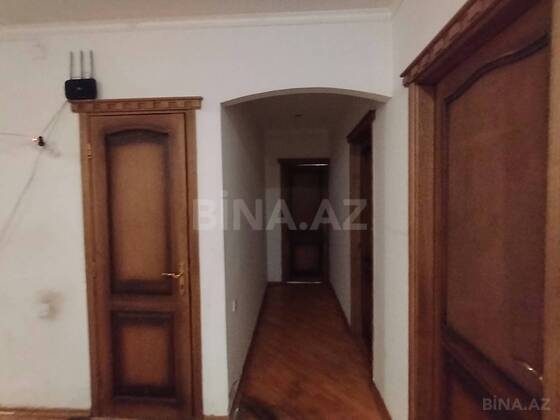 4 otaqlı Yeni tikili, Nizami m., Bakı