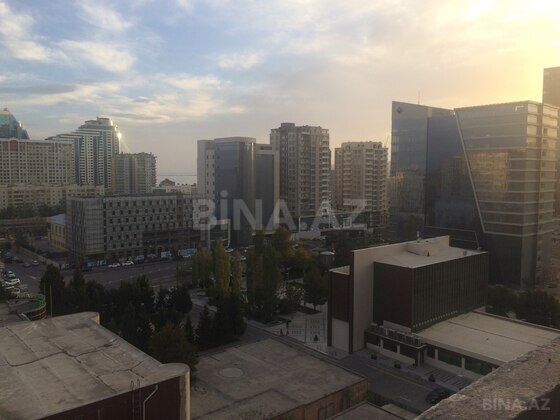 3 otaqlı Yeni tikili, Şah İsmayıl Xətai m., Bakı