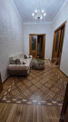 3 otaqlı Köhnə tikili, Nəsimi r., Bakı