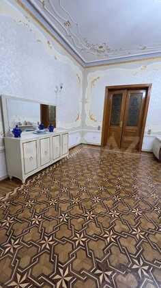 3 otaqlı Köhnə tikili, Nəsimi r., Bakı