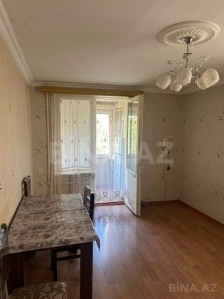 2 otaqlı Köhnə tikili, Neftçilər m., Bakı