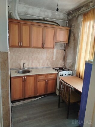 2 otaqlı Köhnə tikili, Memar Əcəmi m., Bakı