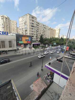2 otaqlı Köhnə tikili, Memar Əcəmi m., Bakı