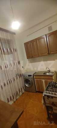3 otaqlı Köhnə tikili, Neftçilər m., Bakı