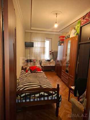 3 otaqlı Köhnə tikili, Neftçilər m., Bakı