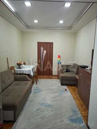 3 otaqlı Köhnə tikili, Neftçilər m., Bakı