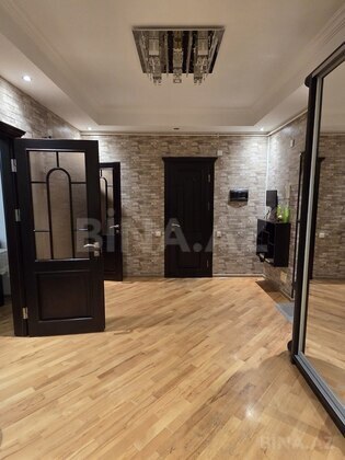 3 otaqlı Yeni tikili, Azadlıq Prospekti m., Bakı