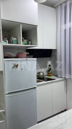 1 otaqlı Köhnə tikili, Memar Əcəmi m., Bakı