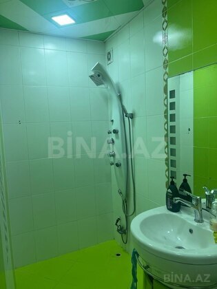4 otaqlı Köhnə tikili, Köhnə Günəşli q., Bakı