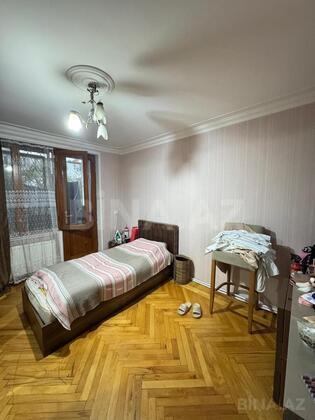 2 otaqlı Köhnə tikili, 8-ci mikrorayon q., Bakı