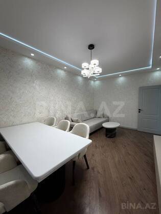 3 otaqlı Köhnə tikili, Əhmədli m., Bakı