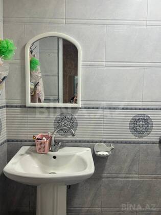 2 otaqlı Köhnə tikili, Elmlər Akademiyası m., Bakı