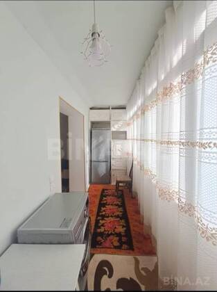 2 otaqlı Köhnə tikili, Elmlər Akademiyası m., Bakı