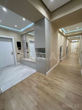 4 otaqlı Yeni tikili, Elmlər Akademiyası m., Bakı