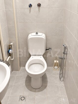 3 otaqlı Köhnə tikili, Nəsimi r., Bakı