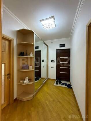 3 otaqlı Köhnə tikili, Həzi Aslanov m., Bakı