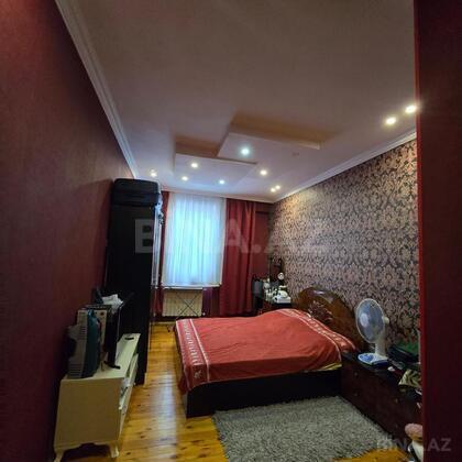 3 otaqlı Yeni tikili, Bakıxanov q., Bakı