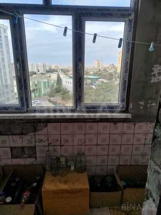 3 otaqlı Köhnə tikili, Yeni Günəşli q., Bakı