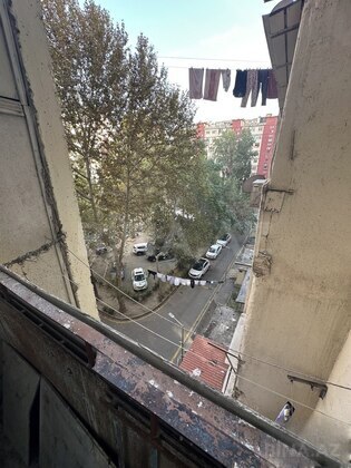 1 otaqlı Köhnə tikili, İnşaatçılar m., Bakı