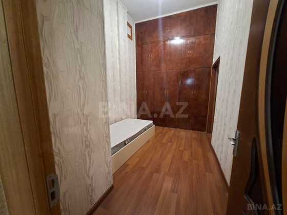 3 otaqlı Köhnə tikili, 28 May m., Bakı