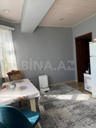 3 otaqlı Köhnə tikili, Neftçilər m., Bakı