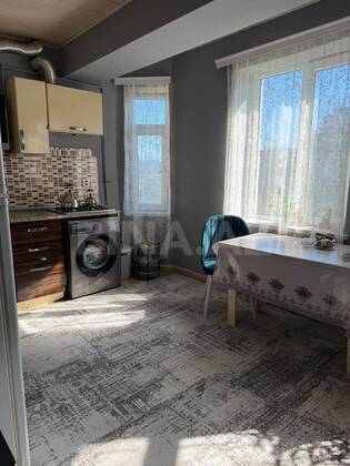 3 otaqlı Köhnə tikili, Neftçilər m., Bakı