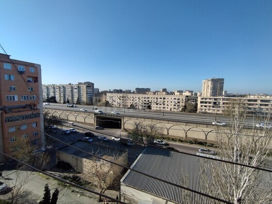 2 otaqlı Köhnə tikili, Xalqlar Dostluğu m., Bakı