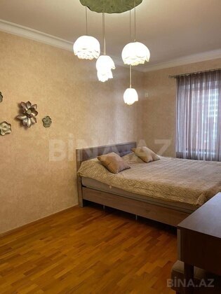 2 otaqlı Köhnə tikili, 28 May m., Bakı