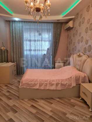 3 otaqlı Köhnə tikili, 28 May m., Bakı