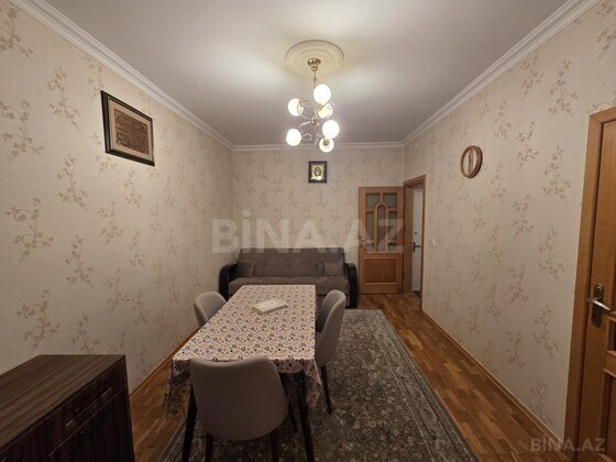 2 otaqlı Köhnə tikili, Azadlıq Prospekti m., Bakı
