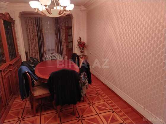 5 otaqlı Köhnə tikili, Azadlıq Prospekti m., Bakı