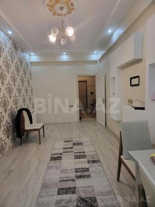 3 otaqlı Yeni tikili, Xırdalan
