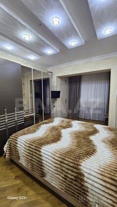 3 otaqlı Köhnə tikili, Həzi Aslanov m., Bakı