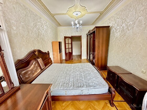 2 otaqlı Köhnə tikili, Gənclik m., Bakı