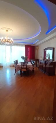 4 otaqlı Yeni tikili, Azadlıq Prospekti m., Bakı