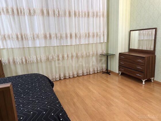 3 otaqlı Köhnə tikili, Sahil m., Bakı