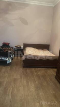 2 otaqlı Köhnə tikili, Qara Qarayev m., Bakı