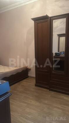 3 otaqlı Köhnə tikili, Qara Qarayev m., Bakı