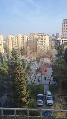 3 otaqlı Köhnə tikili, Memar Əcəmi m., Bakı