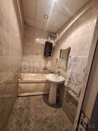 3 otaqlı Köhnə tikili, Həzi Aslanov m., Bakı