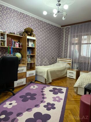3 otaqlı Köhnə tikili, Nəsimi m., Bakı