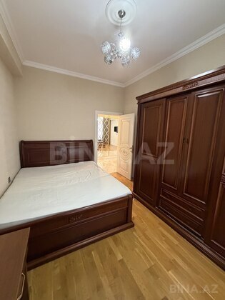 3 otaqlı Yeni tikili, Avtovağzal m., Bakı