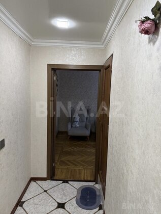 2 otaqlı Köhnə tikili, Elmlər Akademiyası m., Bakı
