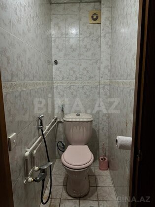 3 otaqlı Köhnə tikili, Elmlər Akademiyası m., Bakı